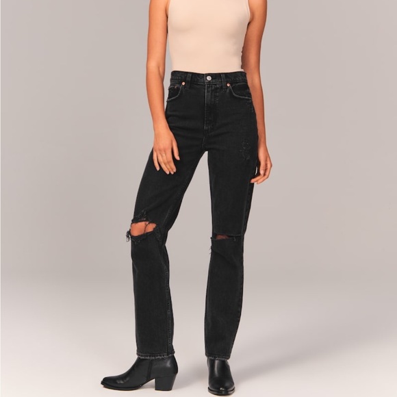 A&F Ultra High Rise 90s Straight Jeans - Picture 2 of 5